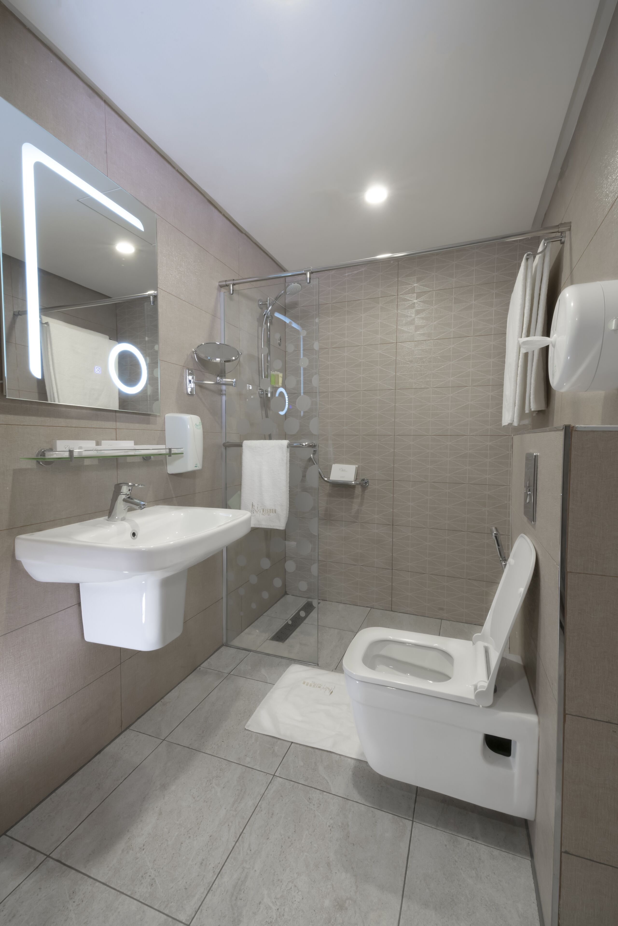 Photo - Nishan Hotel