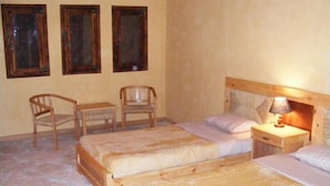 Minibar, in-room safe, desk, cribs (free) - Dehiba Resort (Siwa)