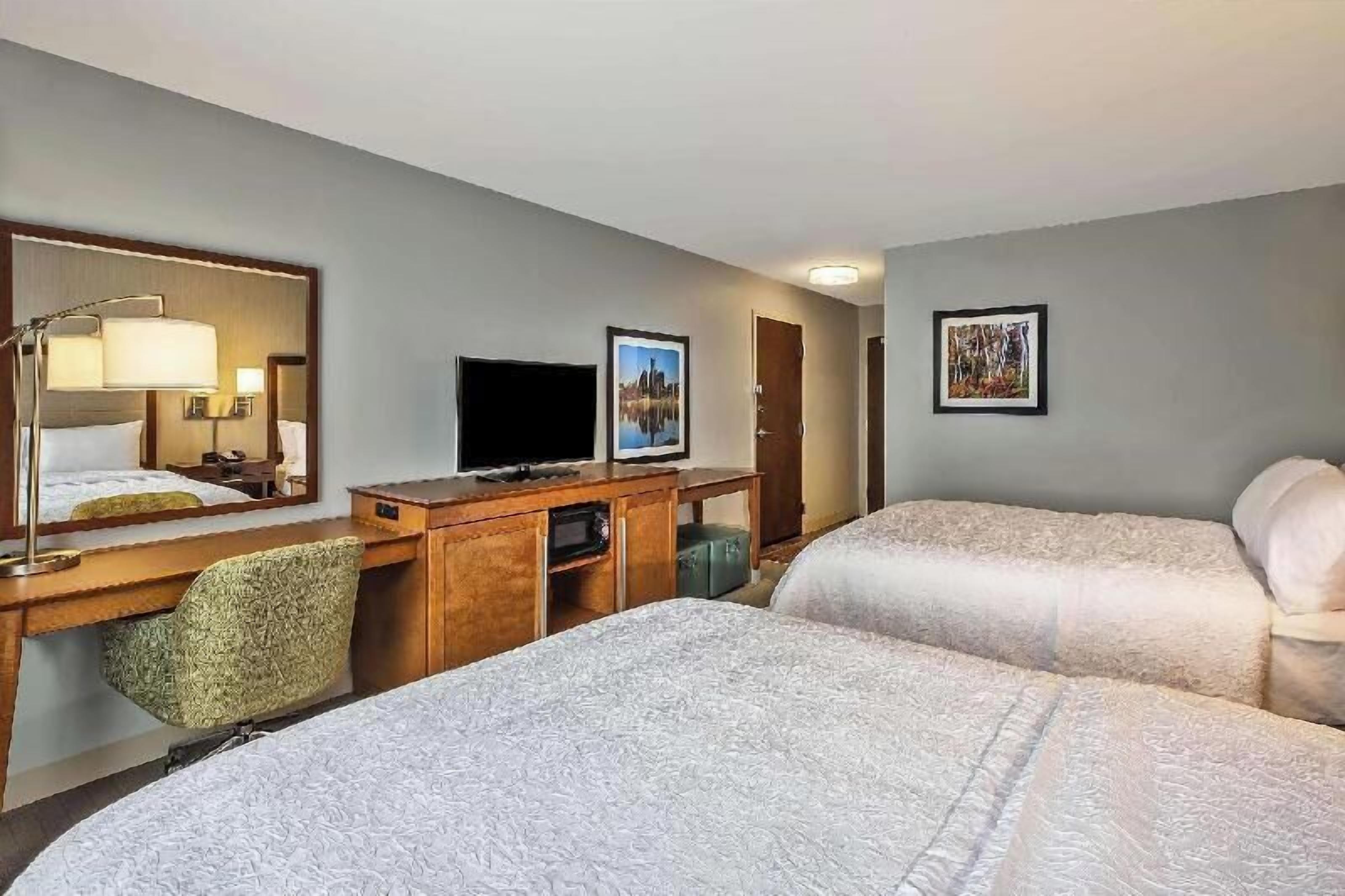 ตู้นิรภัยในห้องพัก, โต๊ะทำงาน, เตียงเสริม/เปล, Wi-Fi ฟรี