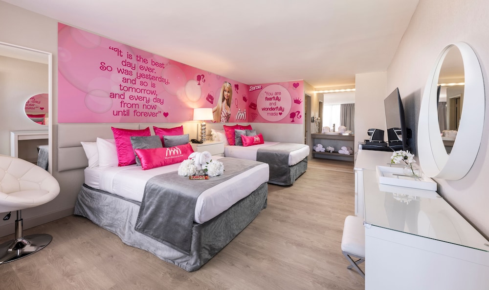 MAGIC MOMENT RESORT & KIDS CLUB by null