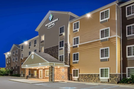 Exterior. WoodSpring Suites Nashville Airport
