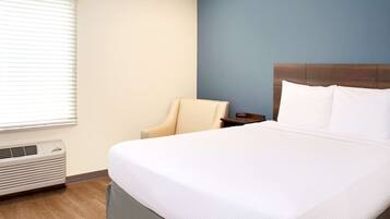 Escrivaninha, ferros/tábuas de passar roupa, Wi-Fi de cortesia