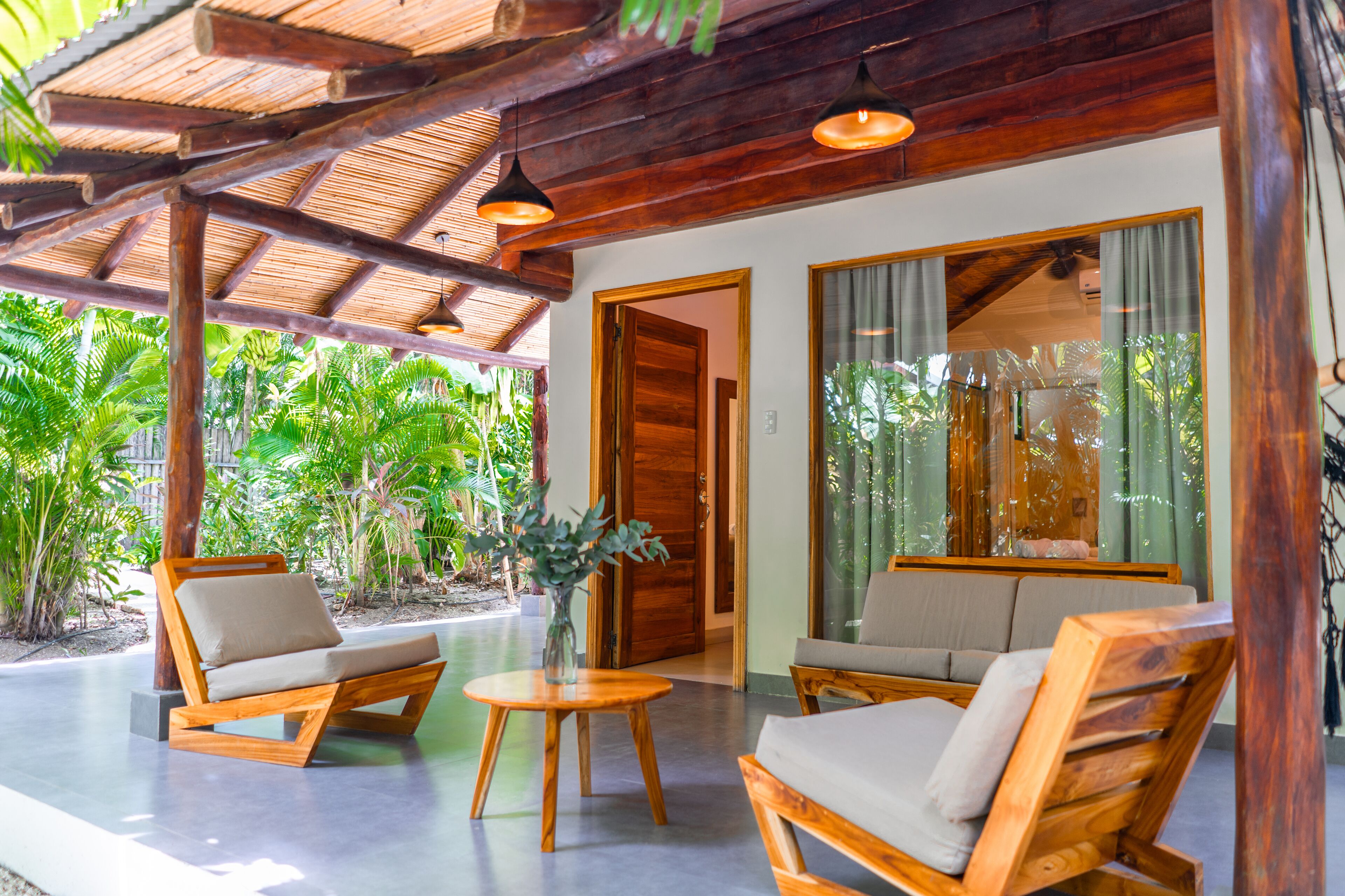 bungalow | in-room safe, free wifi, bed sheets