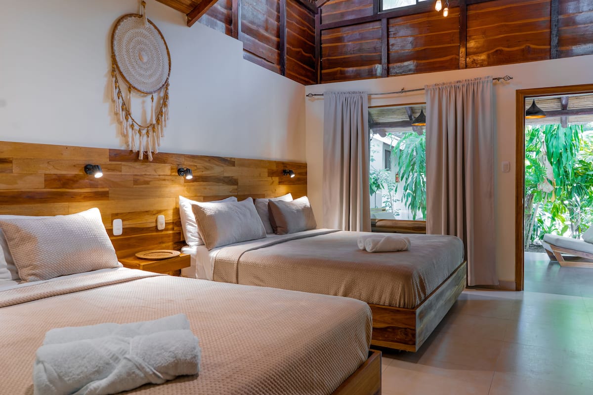 bungalow | in-room safe, free wifi, bed sheets