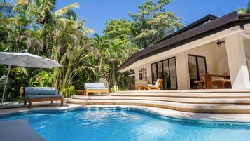 Outdoor pool, sun loungers