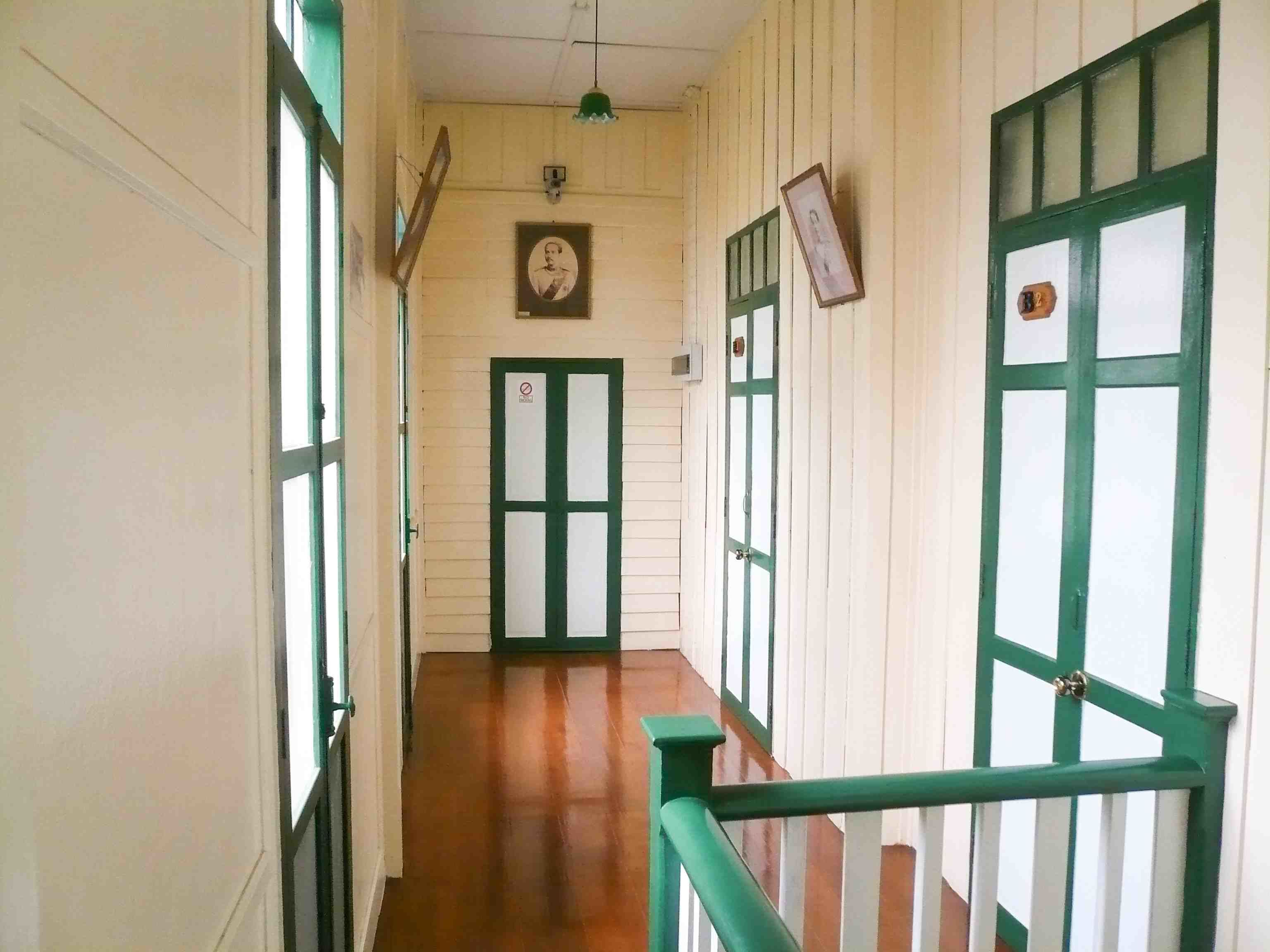 in-room safe, free wifi, bed sheets