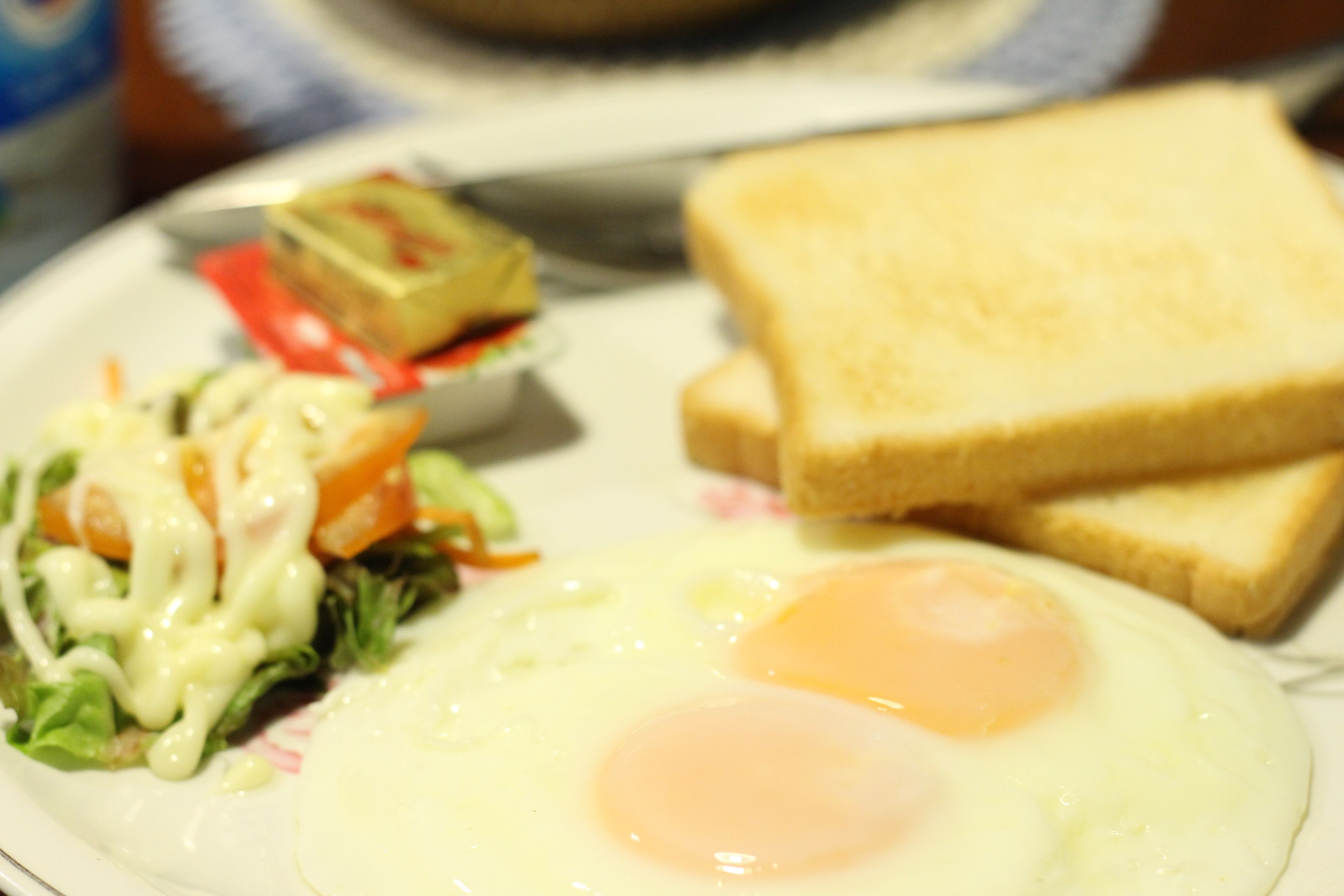 daily english breakfast (thb 120 per person)