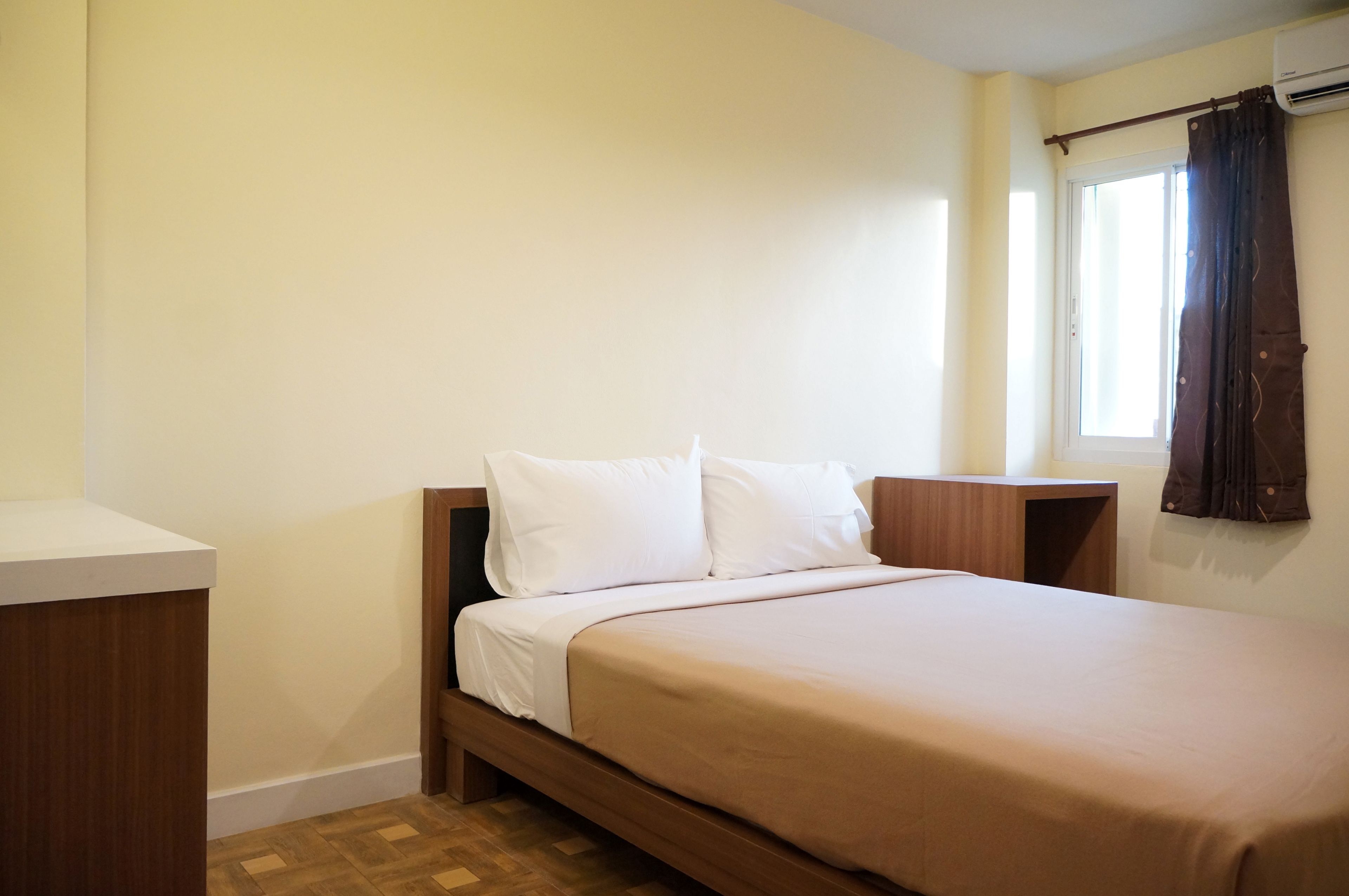 xdouble a/c private room breakfast | in-room safe, free wifi, bed sheets