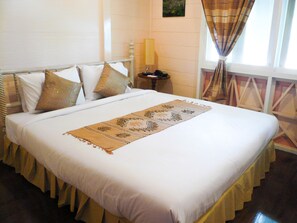 ตู้นิรภัยในห้องพัก, Wi-Fi ฟรี, ผ้าปูที่นอน