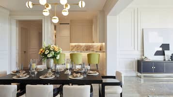 Royal Penthouse | In-room dining