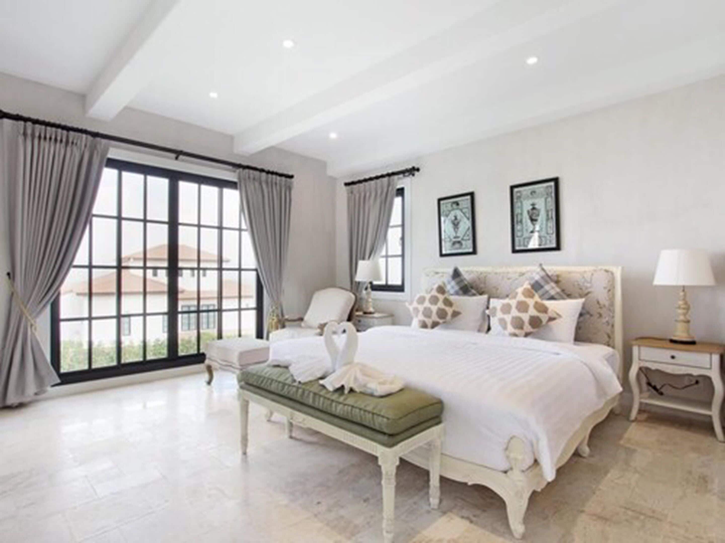 minibar, in-room safe, desk, iron/ironing board