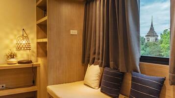 Minibar, in-room safe, desk, soundproofing