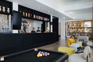 Reception - The Core Gallery Hotel (Chiang Mai)