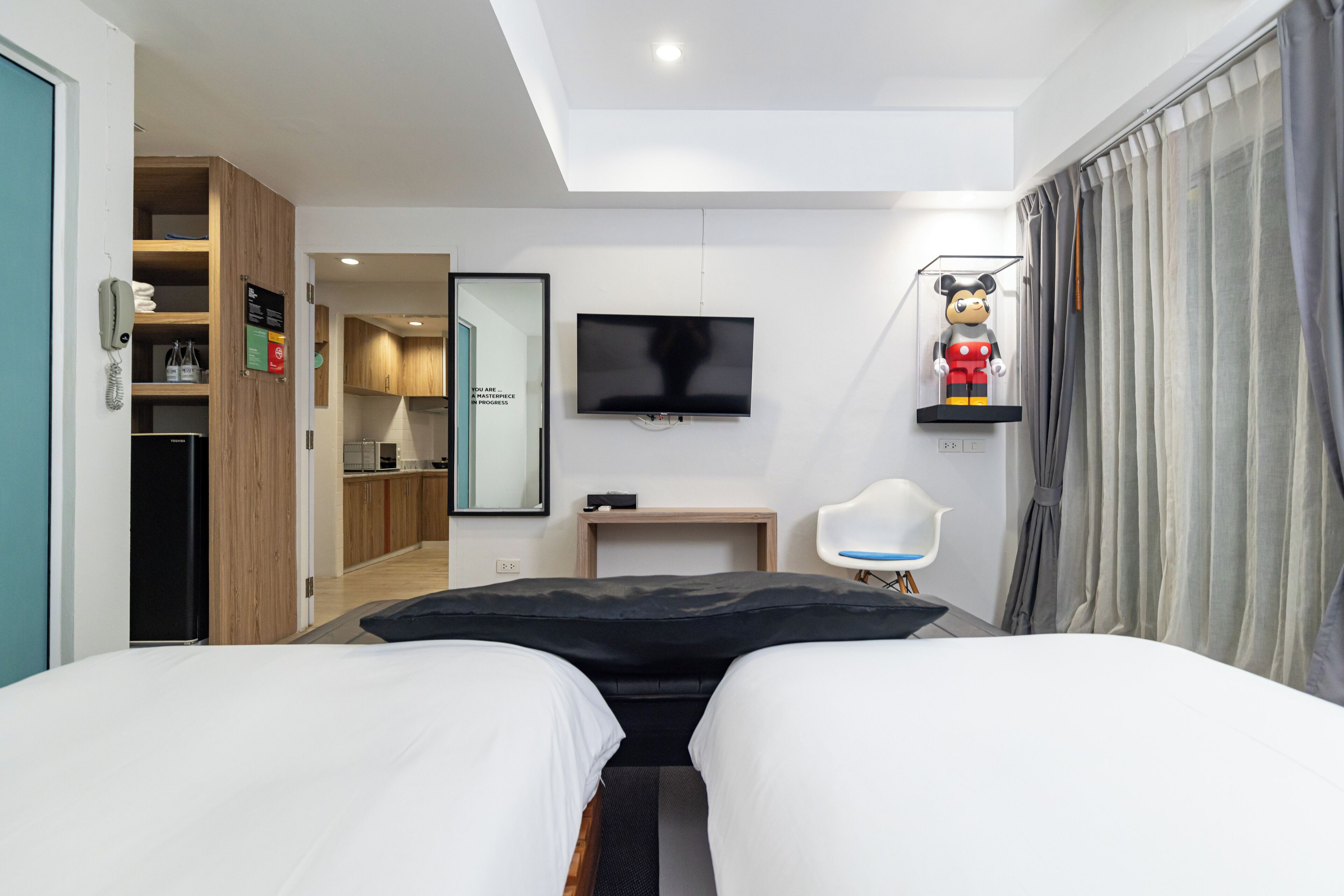 family suite, 2 bedrooms | premium bedding, free minibar, in-room safe, desk