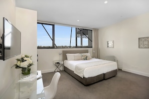 In-room safe, desk, soundproofing, iron/ironing board