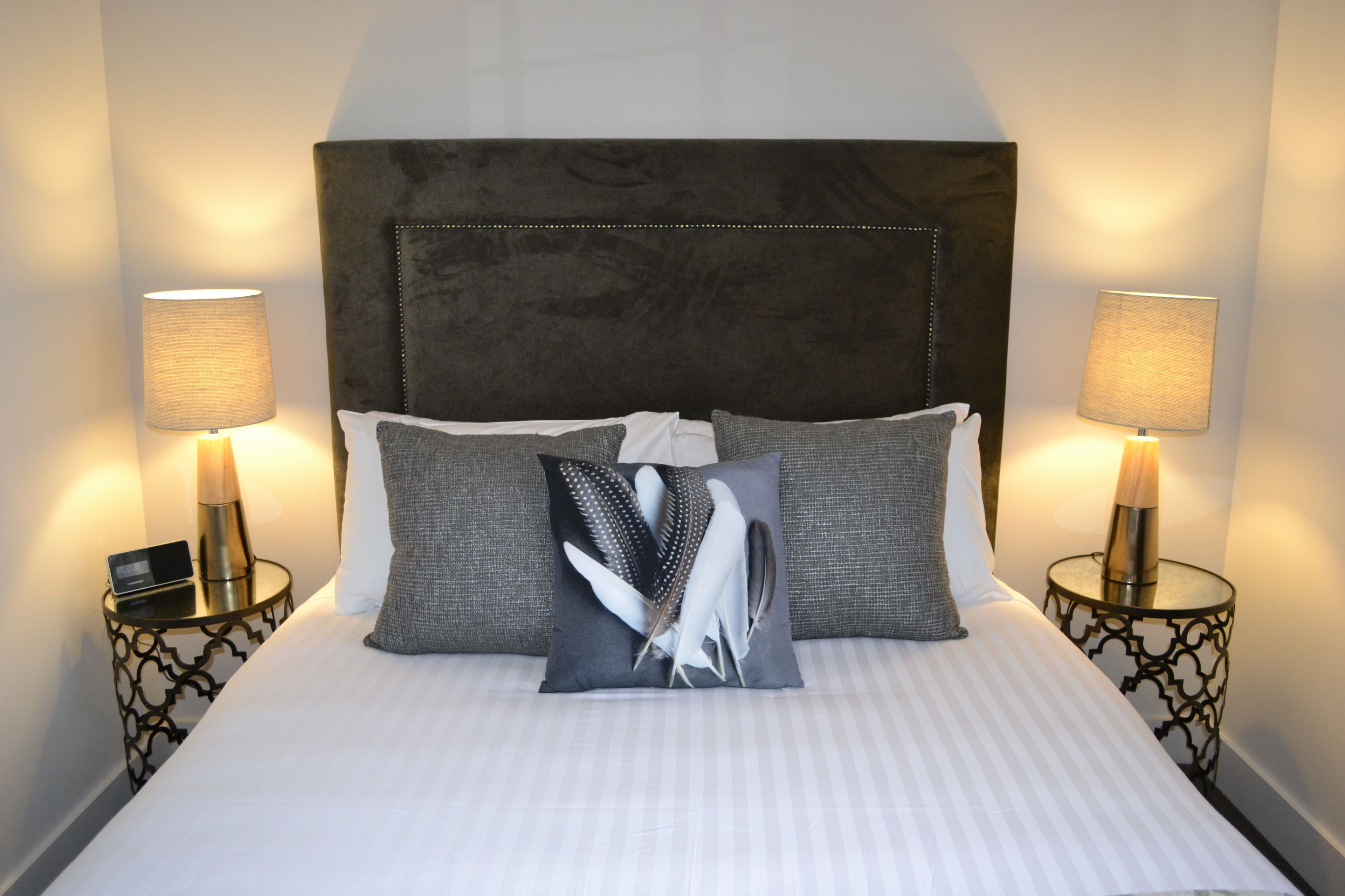 executive king room | in-room safe, desk, soundproofing, iron/ironing board