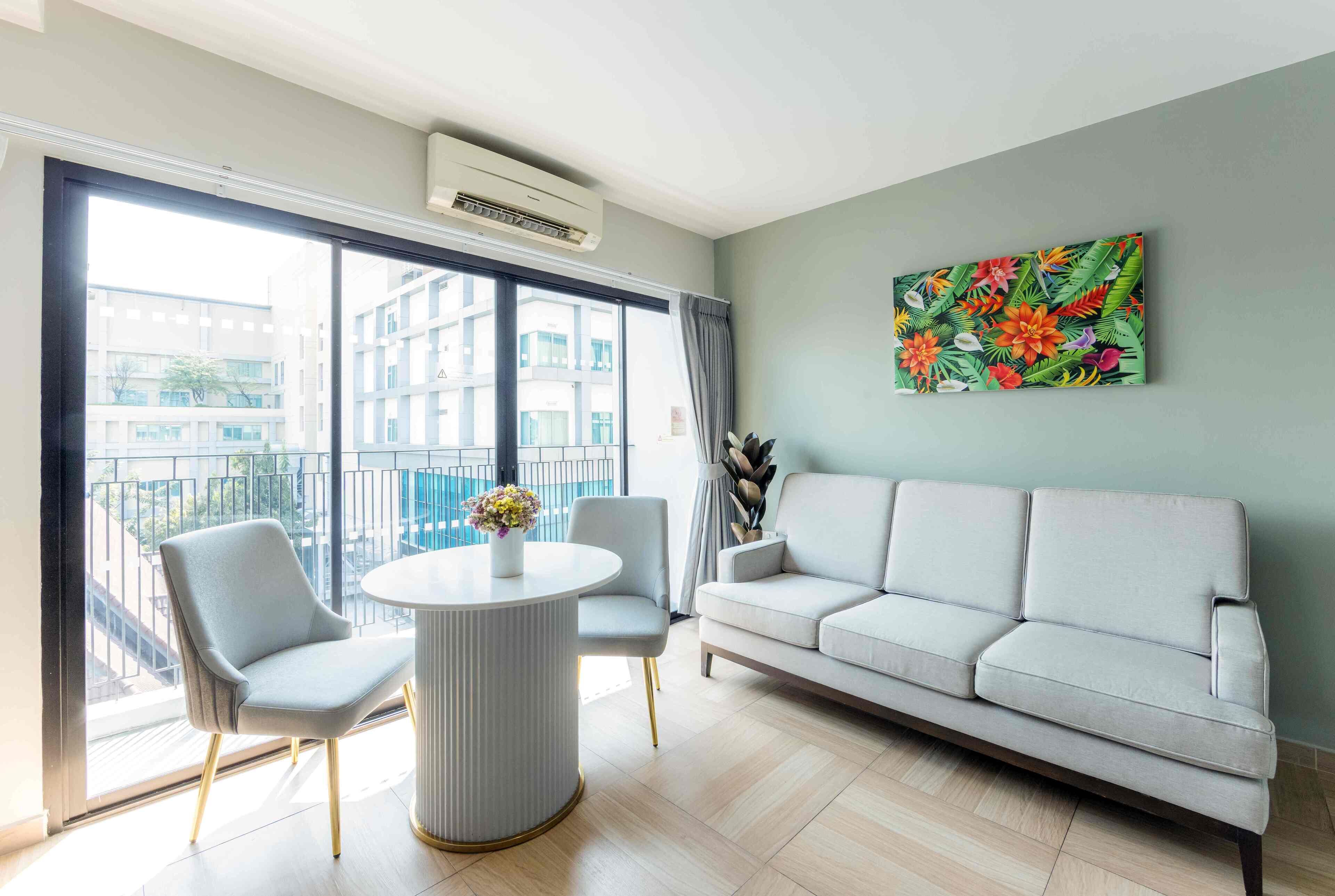 Televisi LED 40-inci dengan saluran TV kabel dan TV