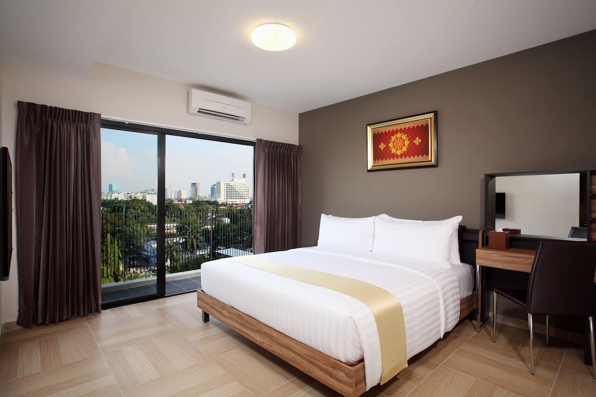 In-room safe, blackout curtains, iron/ironing board