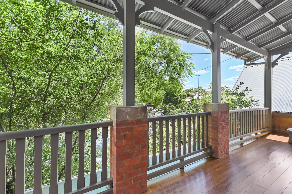 The Houston Wagga by null