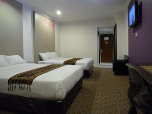 Deluxe Room, 2 Queen Beds | Desk, iron/ironing board, free WiFi, bed sheets - Regent Hotel (Bintulu)