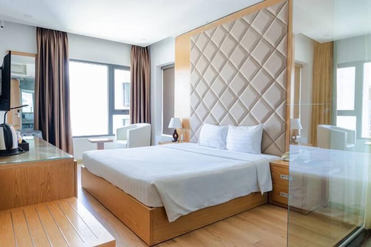 Minibar, in-room safe, desk, soundproofing