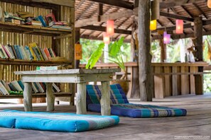 Lobby sitting area - Forra Diving Resort - Sunrise Beach - Koh Lipe (Koh Lipe)
