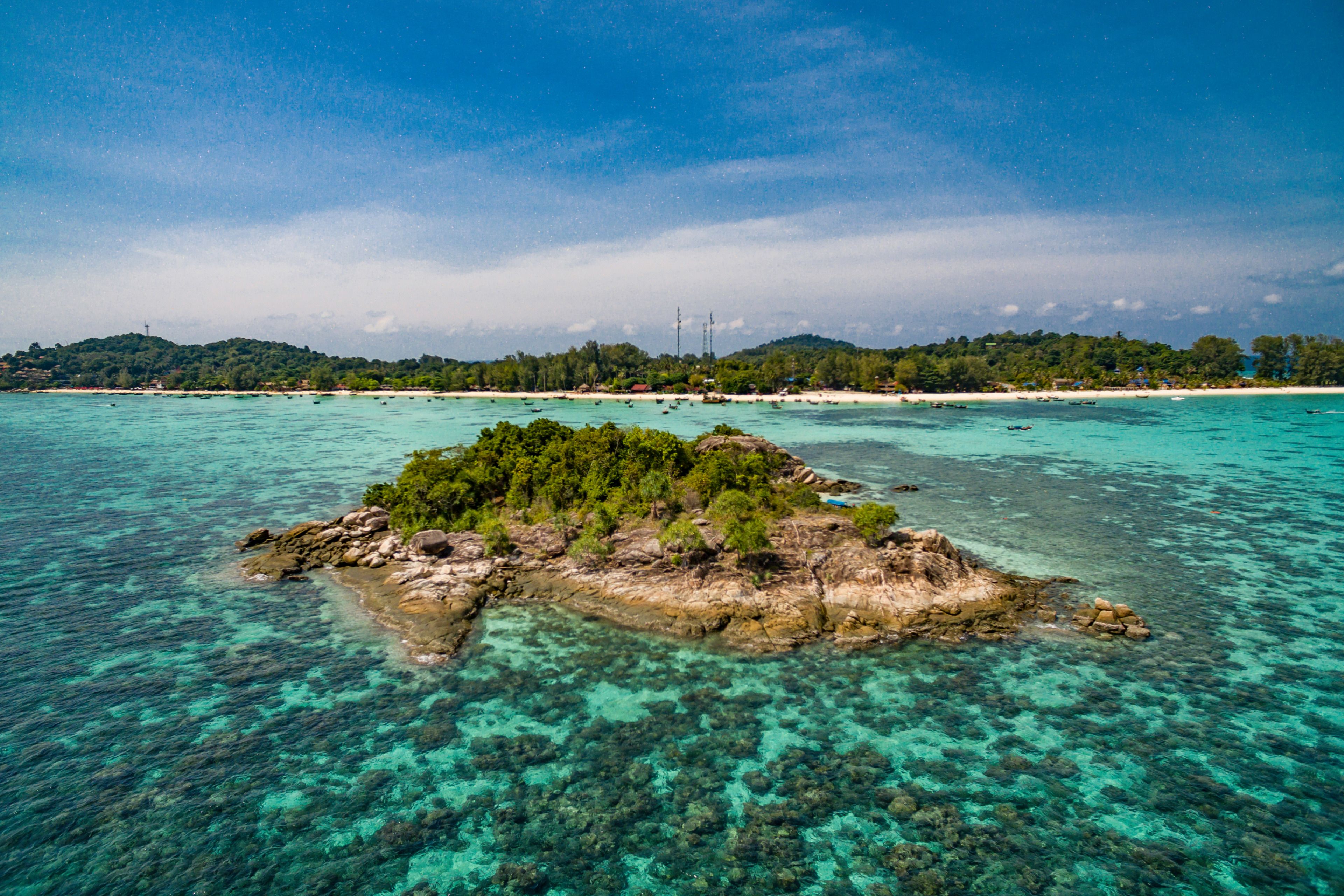 Scuba diving, beach bar
