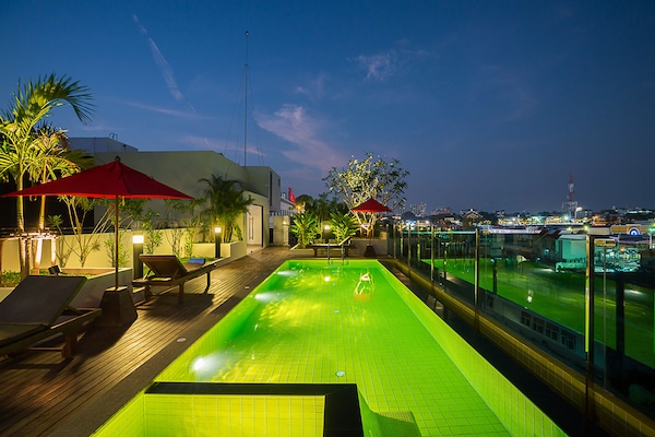 Outdoor pool, sun loungers