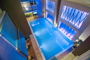 Indoor pool - Prime City Resort Hotel (Angeles City)