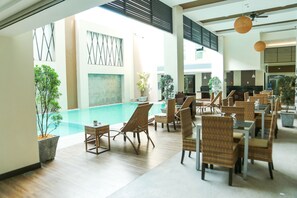 Breakfast, lunch and dinner served - Prime City Resort Hotel (Angeles City)