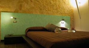 Basic-Doppelzimmer | Zimmersafe, Schreibtisch, Babybetten, Zustellbetten