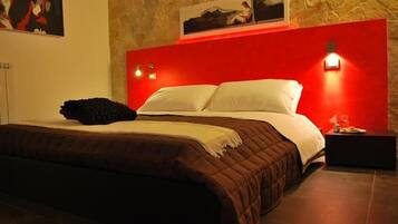 Double Room | In-room safe, desk, cribs/infant beds, rollaway beds