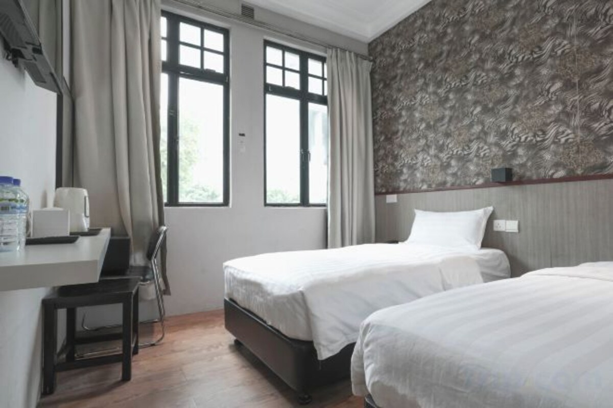 책상, 노트북 작업 공간, 암막 커튼, 무료 WiFi