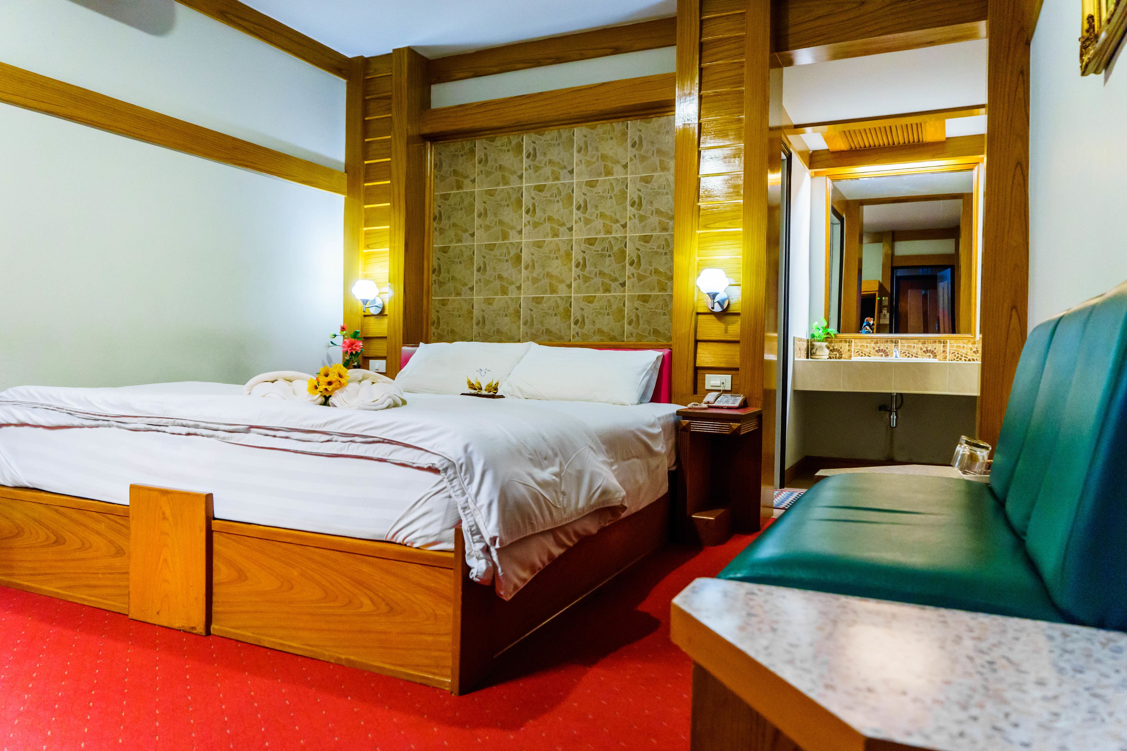 Camera Superior | Una cassaforte in camera, una scrivania, Wi-Fi gratuito, lenzuola