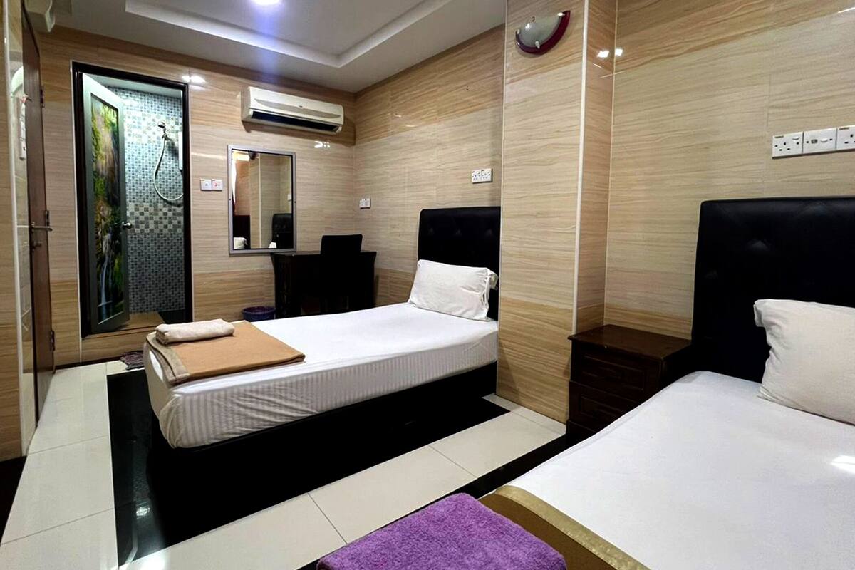 ห้องทริปเปิล | โต๊ะทำงาน, เตารีด/โต๊ะรีดผ้า, Wi-Fi ฟรี