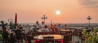 Pakse Hotel & Restaurant