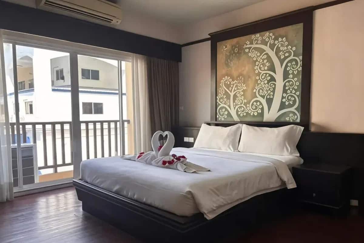 Ropa de cama de alta calidad y minibar 