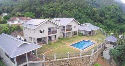 Bambous River Lodge