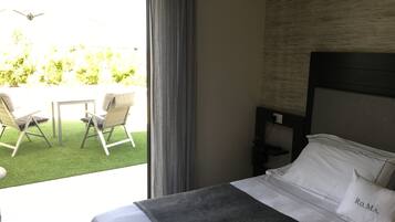 Dobbeltrom – comfort, terrasse | Sengetøy i egyptisk bomull, sengetøy av topp kvalitet og dundyner