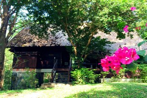 Property grounds - Baan Parimtarn Kanchanaburi (Kanchanaburi)