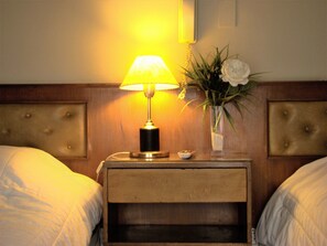 Double Room | Hypo-allergenic bedding, down comforters, individually decorated - Petit Recoleta Suites (Buenos Aires)