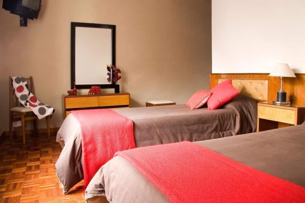 Ropa de cama hipoalergénica, cubrecamas y escritorio 
