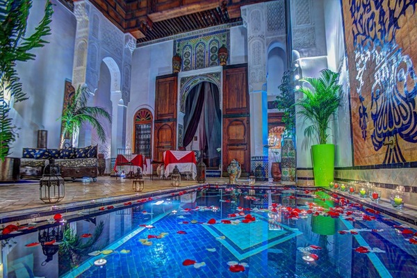 Indoor pool, outdoor pool, pool umbrellas, sun loungers