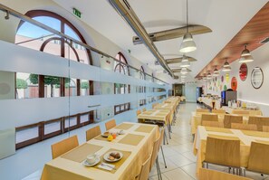 Daily buffet breakfast (EUR 5 per person)