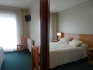 Ropa de cama de alta calidad, edredón y escritorio