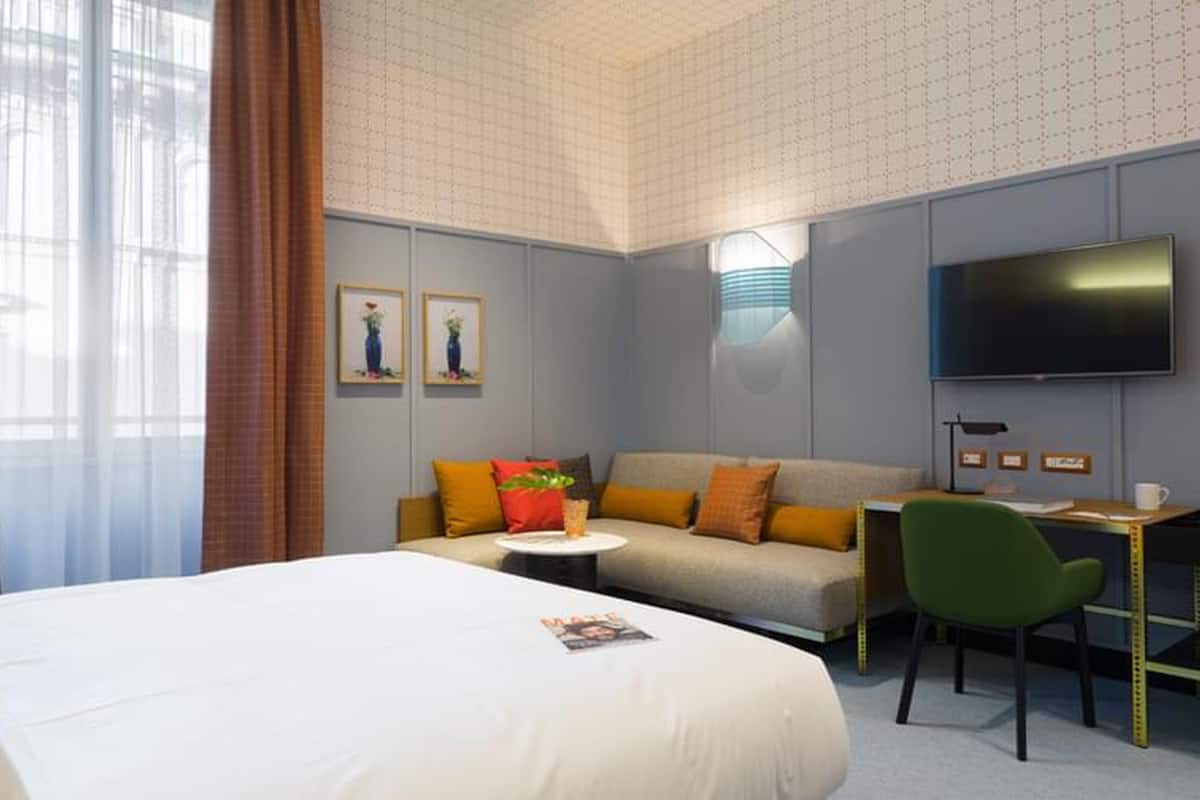 1 bedroom, premium bedding, pillow-top beds, minibar
