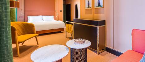 Deluxe Double or Twin Room | 1 bedroom, premium bedding, pillow-top beds, minibar