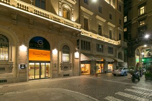 Façade de l’hébergement - soirée/nuit