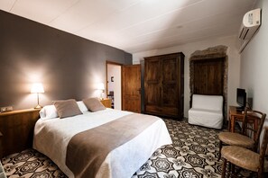 Standard Double Room, Courtyard View, Tower