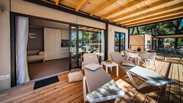 Premium Mobile Home, 2 Bedrooms, Terrace | Terrace/patio